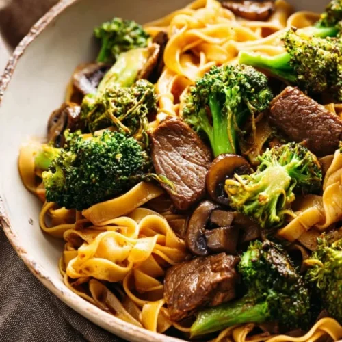 Garlic beef and broccoli noodles 2026 01 21 134211 683x1024