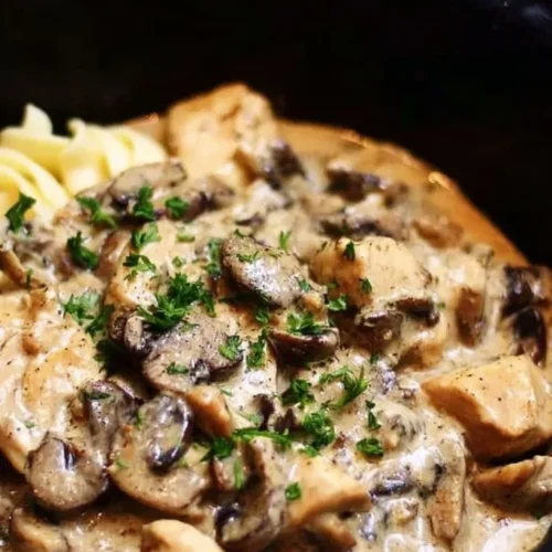 Slow cooker chicken and mushroom stroganoff 2026 01 15 153754 683x1024