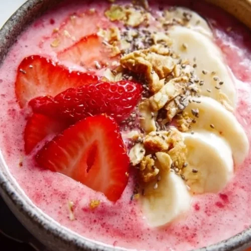 Strawberry smoothie bowl 2026 01 28 154206 683x1024