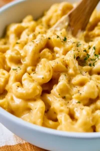 Delicious creamy mac and cheese served in a bowl.