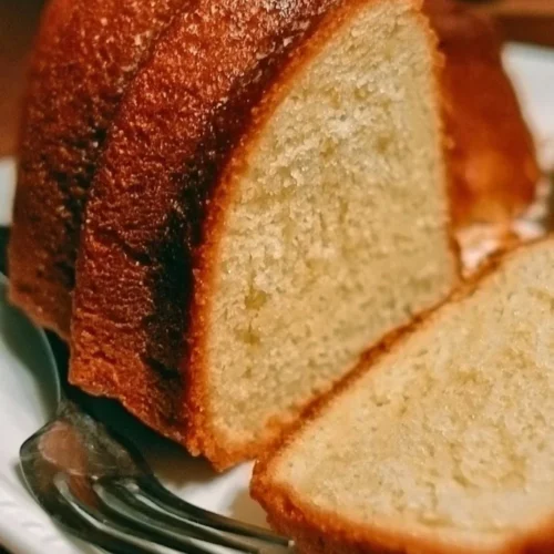 perfect pound cake 2026 09 13 163803 683x1024 1